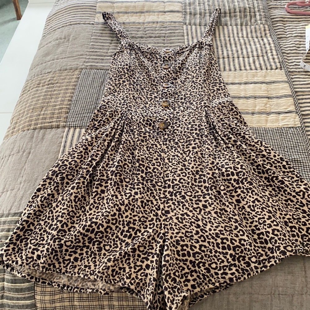 Hollister romper